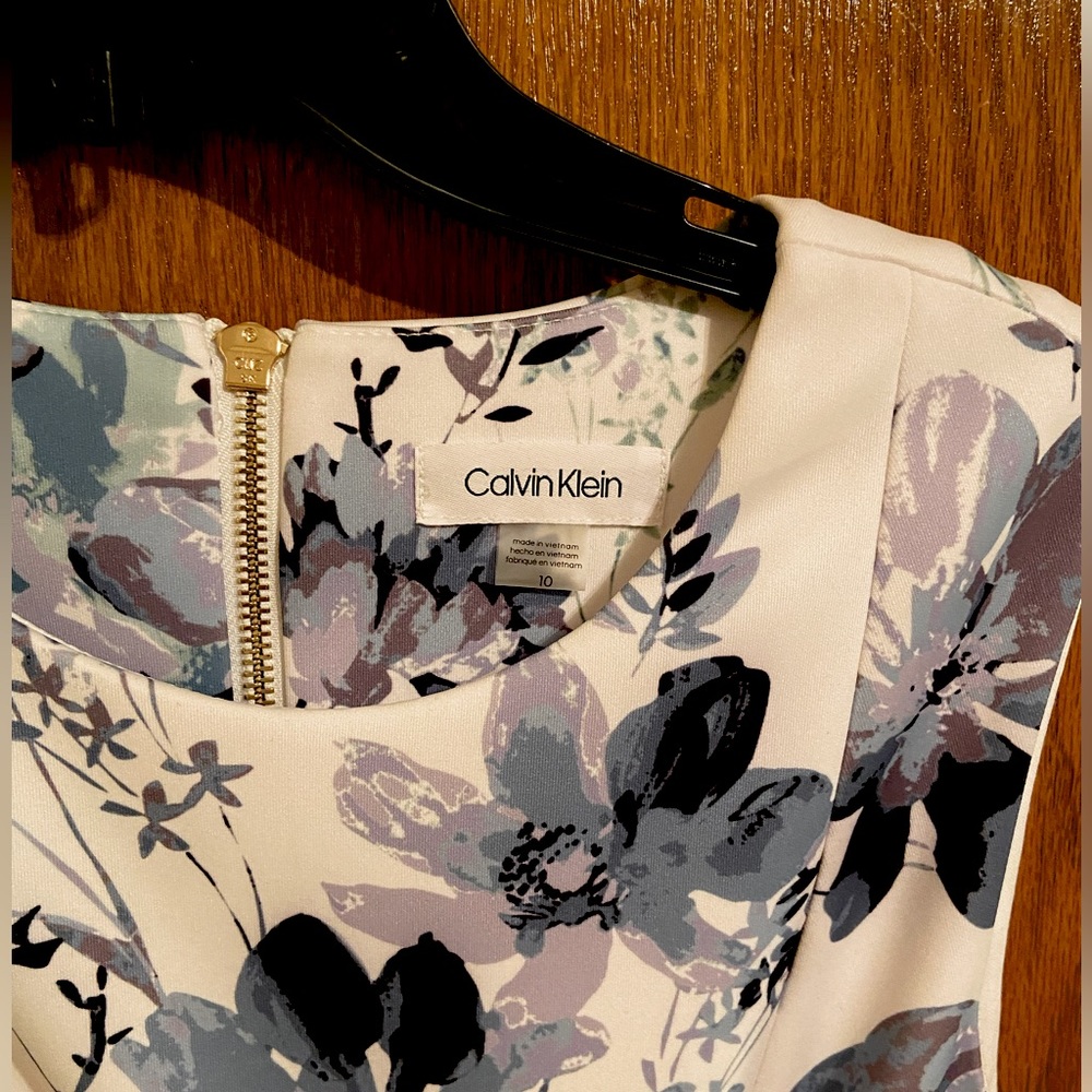Flattering Calvin Klein floral dress - business or pleasure! NWT